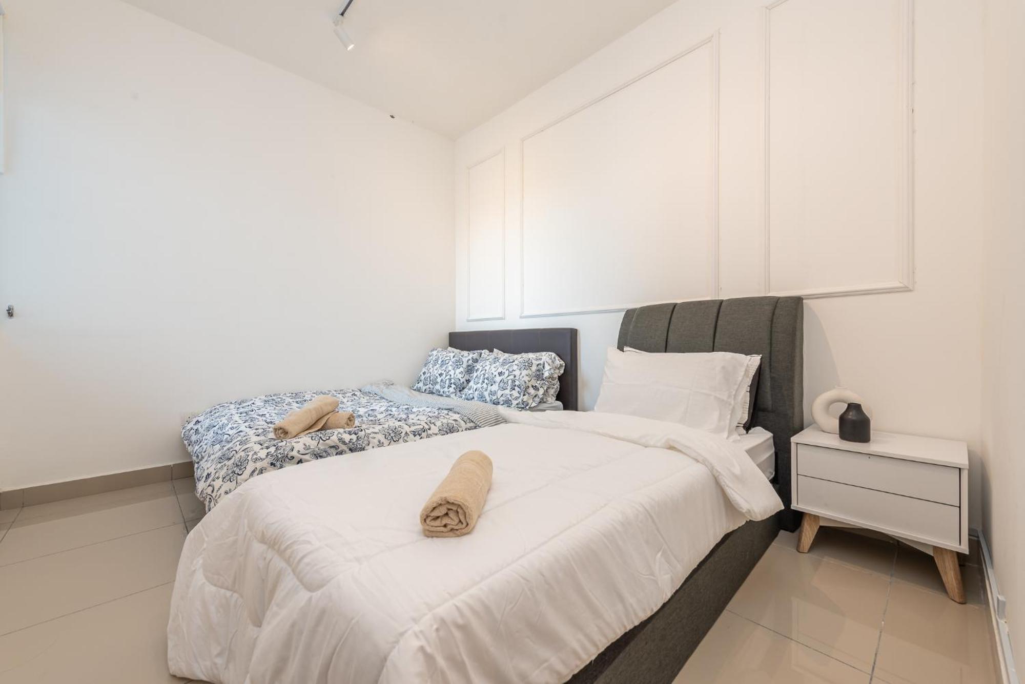 Serene French Family Retreat With Sunrise View Pangsapuri